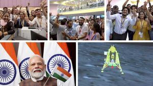 Chandrayaan-3: బెంగళూరులో అడుగుపెట్టిన ప్రధాని మోడీ, సిటీలో సంబరం