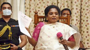 టీఎస్ఆర్టీసీ బిల్లు ఆమోదానికి టైం పడుతుంది, ఎందుకంటే?: రాజ్‌భవన్ క్లారిటీ