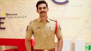 Hyderabad: డ్రగ్స్ పట్టివేతలో చేతివాటం చూపిన ఎస్సై రాజేందర్ అరెస్ట్