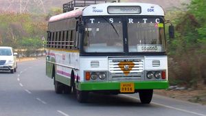 TSRTC.. బస్ ఛార్జీల్లో భారీ డిస్కౌంట్..!!