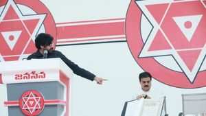  Janasena with TDP: నాదెండ్ల మనోహర్‌కు కీలక బాధ్యతలు, పవర్ షేరింగ్ అంటూ పవన్ కళ్యాణ్