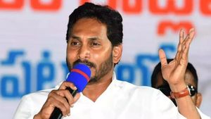 పెన్షన్ లబ్దిదారులకు సీఎం జగన్ గుడ్ న్యూస్ - తాజా నిర్ణయంతో..!!