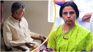 Nara Bhuvanaeswari : భువనేశ్వరికి షాక్ ! చంద్రబాబు ములాఖత్ కు నిరాకరణ.. !