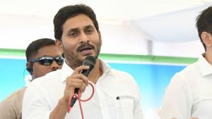 ఆ ఎమ్మెల్యేల స్థానాల్లో కొత్త ఇంఛార్జ్ లు - రిపోర్ట్స్ తో సీఎం జగన్ సిద్దం..!!