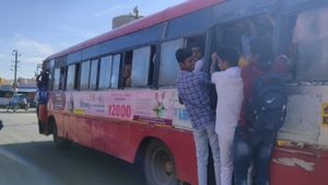 ఆర్ టీసీ బస్సుల్లో ఉచిత ప్రయాణం, రూ. 332 కోట్లు హుష్ కాకి, ఊపేస్తున్న అక్కచెల్లెళ్లు ! 