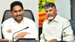 చంద్రబాబు సానుభూతి అస్త్రం - జగన్ లెక్కలేంటి, కలిసొచ్చేదెవరికి..!!