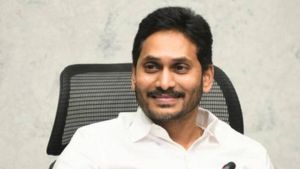 మారుతున్న లెక్కలు, నేరుగా రంగంలోకి - సీఎం జగన్ తాజా నిర్ణయం..!!