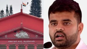మాజీ ప్రధాని మనుమడికి హైకోర్టులో షాక్, ఎంపీ సీటుకు ఎసరు, సుప్రీం కోర్టు దిక్కు! 