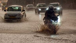 Rain: తెలంగాణలో ఆగని వానలు, ఈ జిల్లాల్లో భారీ వర్షాల అలర్ట్