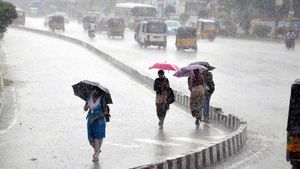 Rains: రాష్ట్రంలోని పలు జిల్లాల్లో వర్షం.. మరో మూడు రోజులు వానలే..