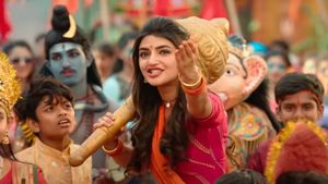 శ్రీలీల.. తొక్కిపడేసిందిగా: డజను క్రేజీ సినిమాలు