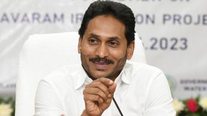 లబ్దిదారుల ఖాతాల్లో రేపు నగదు జమ చేయనున్న సీఎం జగన్..!!
