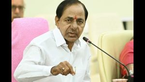 మరో 18 మందికి బీఫారాలు అందించిన కేసీఆర్, మొత్తంగా 69 మందికి: జాబితా ఇదే