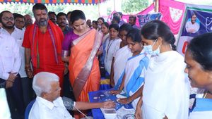ఏపీలో వార్డు స‌చివాల‌యానికో హెల్త్ క్యాంప్- 14 వేల శిబిరాలు-జ‌గ‌న‌న్న ఆరోగ్య సుర‌క్షతో..