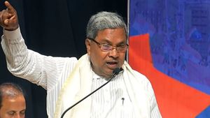 నా ముందు ఆ ఎమ్మెల్యే బచ్చా, నేను మంత్రి, సీఎం అయ్యింది ఎప్పుడంటే, సీఎం !
