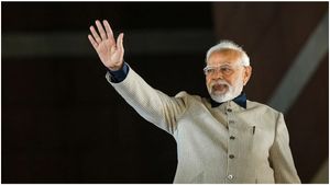 మోదీ నిజామాబాద్ పర్యటన వేళ- తెరపై 3 హామీలు: నెరవేర్చడంపై అనుమానాలు?
