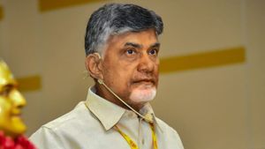 చంద్రబాబుకు మరో షాక్‌ - అమరావతి కేసు రీ ఓపెన్..!!