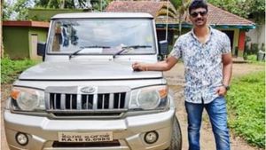 సినిమా హీరోలు జస్ట్ మిస్, ఫారెస్టు అధికారులు ఇంటికి, ఫోటోలు తెచ్చిన తంటాతో ఉద్యోగాలు ఊస్ట్ ! 