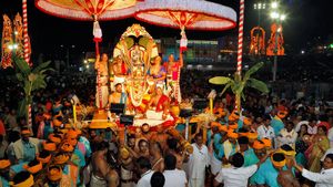  తిరుమల బ్రహ్మోత్సవాలు, సింహ వాహనంపై యోగనరసింహ అలకారంలో శ్రీవారు !