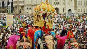 బెంగళూరులో నిషేధాజ్ఞాలు, దసరా పల్లకీల సందర్బంగా ముస్లీంల ఏరియాలో అమలు ! 