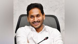 విశాఖ షిఫ్టింగ్ పై జగన్ మరో అడుగు-భవనాలు కేటాయిస్తూ జీవో జారీ..