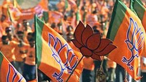 తెలంగాణ బీజేపీ అభ్యర్థుల ఫైనల్ లిస్ట్ రిలీజ్: అక్కడ `స్టార్ వార్`