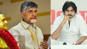 జనంలోకి చంద్రబాబు, పవన్ - సీట్ల ఖరారుపై కీలక నిర్ణయం..!!