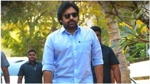 'బోర్ కొట్టినప్పుడల్లా పవన్ కల్యాణ్ క్యారవాన్ లోకి పిలిచేవారు!'