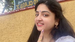 తన ఓటు ఎవరికి పడిందో వివరించిన నటి పూనమ్ కౌర్