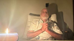 కే రాఘవేంద్రరావు హైకోర్టు నోటీసులు: బాలకిషన్ పిటీషన్- తెరపై పాత కేసు..!!