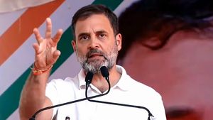 ప్రగతి భవన్ పేరు మారుస్తామంటూ రాహుల్ గాంధీ సంచలన ప్రకటన