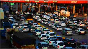 Traffic: రద్దీగా మారిన హైదరాబాద్-విజయవాడ జాతీయ రహదారి..
