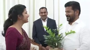 హెచ్ఎండీఏ జాయింట్ కమిషనర్‌గా ఆమ్రపాలి: మంత్రి శ్రీధర్ బాబు సతీమణికి కీలక బాధ్యతలు, ఐఏఎస్‌ల బదిలీలు