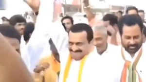  బండ్లన్న డాన్స్ ఇరగదీసిండు..!!