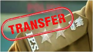 హైదరాబాద్‌లో పలువురు ఐపీఎస్‌ల బదిలీ