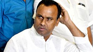 తాను మంత్రినవుతానంటూ కోమటిరెడ్డి రాజగోపాల్ రెడ్డి సంచలన వ్యాఖ్యలు