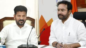 కిషన్ రెడ్డికి సీఎం రేవంత్ ఫోన్: ఏం మాట్లాడారంటే?