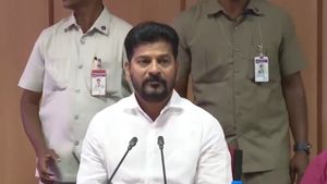 ఉద్యోగ నియామకాలపై సీఎం రేవంత్ రెడ్డి రివ్యూ: టీఎస్‌పీఎస్సీ పరీక్షలన్నీ రీషెడ్యూల్!
