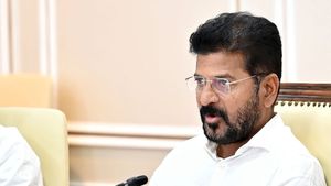 100 రోజుల పాలన అజెండా: రేవంత్ రెడ్డి కీలక నిర్ణయాలు- ఆదేశాలు