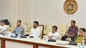 ముగిసిన తెలంగాణ కేబినెట్ భేటీ: గవర్నర్ ప్రసంగానికి ఆమోదం, అవే కీలకం