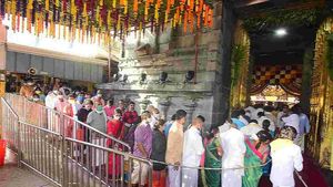 Tirumala: తిరుమలలో ఆ పది రోజులు వైకుంఠ ద్వార దర్శనం..	