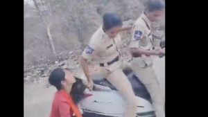 తెలంగాణ ప్రభుత్వానికి ఎన్‌హెచ్ఆర్సీ నోటీసులు: ఎందుకంటే?