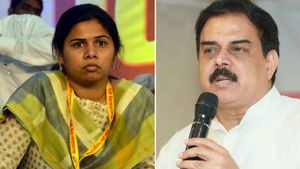  అఖిల ఔట్, మనోహర్ డౌట్ - టీడీపీ, జనసేన సీట్లలో కొత్త ట్విస్టులు..!!