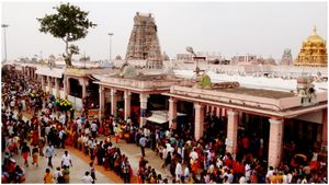 ఆ ఆలయంలో హిందువులకు మాత్రమే ప్రవేశం: అన్యమతస్తులు, నాస్తికులకు నో ఎంట్రీ: హైకోర్టు ఆదేశం