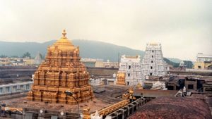  Tirumala: టీటీడీ కీలక నిర్ణయం.. టికెట్లు ఉన్నవారికే ఆ అవకాశం..!