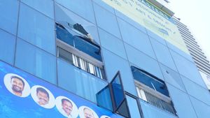 మంత్రి విడదల రజినీ ఆఫీస్‌ ధ్వంసం: కొత్త ఏడాది వేళ గుంటూరులో తీవ్ర ఉద్రిక్తత