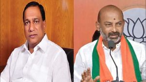 బీజేపీతో బీఆర్ఎస్ పొత్తు: మల్లారెడ్డి ఇలా.. బండి సంజయ్ అలా