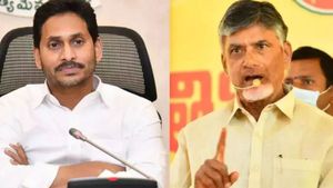 స్మగర్లే పాలకులు, స్కీములన్నీ స్కాములే: జగన్ సర్కారుపై చంద్రబాబు నిప్పులు