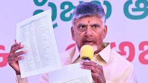 మీరే ఫైనల్ కాదు, జగన్ బలం ఇదే - అభ్యర్దులకు చంద్రబాబు హెచ్చరిక..!!