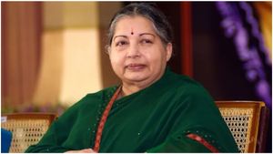జయలలిత బంగారు నగలు తీసుకెళ్లండి, తమిళనాడు ప్రభుత్వం రూ ఎన్నికోట్లు ఇచ్చిందంటే ? 